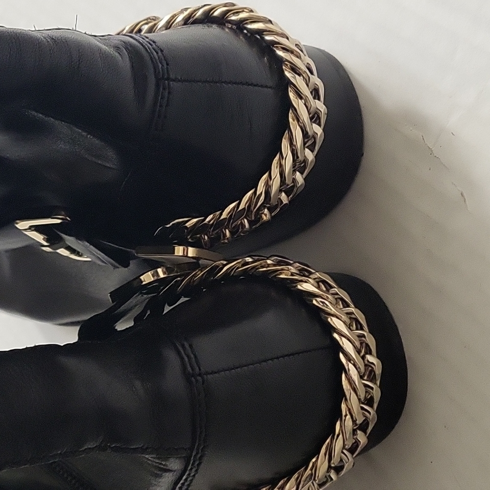 Guess Girton Black Boots with Gold Buckles 6.5 M - Picture 5 of 10